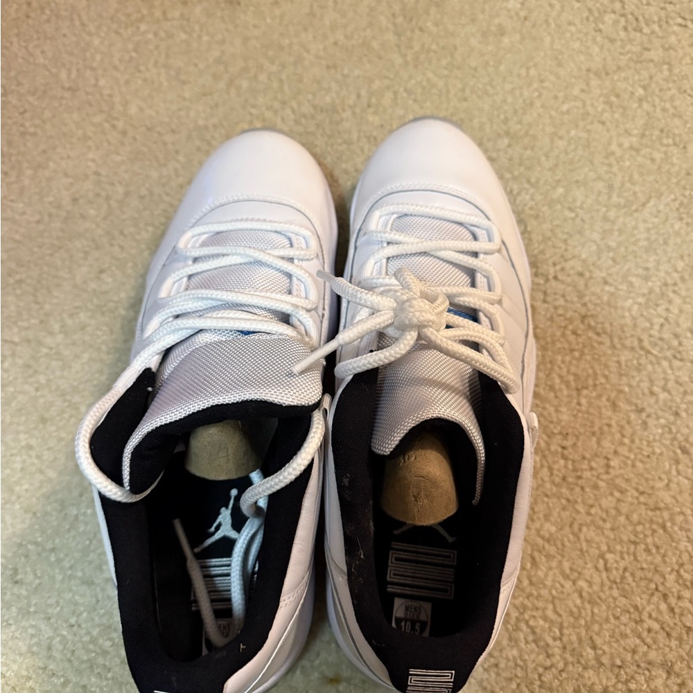 Air Jordan 11 Retro Low